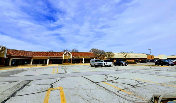 Glenwood Plaza Shopping Center