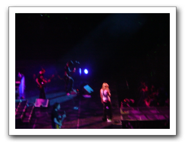 Hillary Duff Concert 019