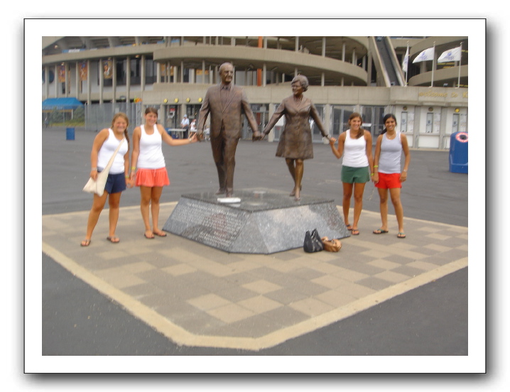Sisters 08-05 Visit 055