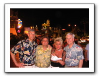 ICSC Vegas 5-05 023