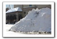 Plaza Snowstorm Aftermath - 02-02-11 041