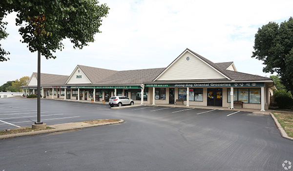 Colony Plaza Shopping Center