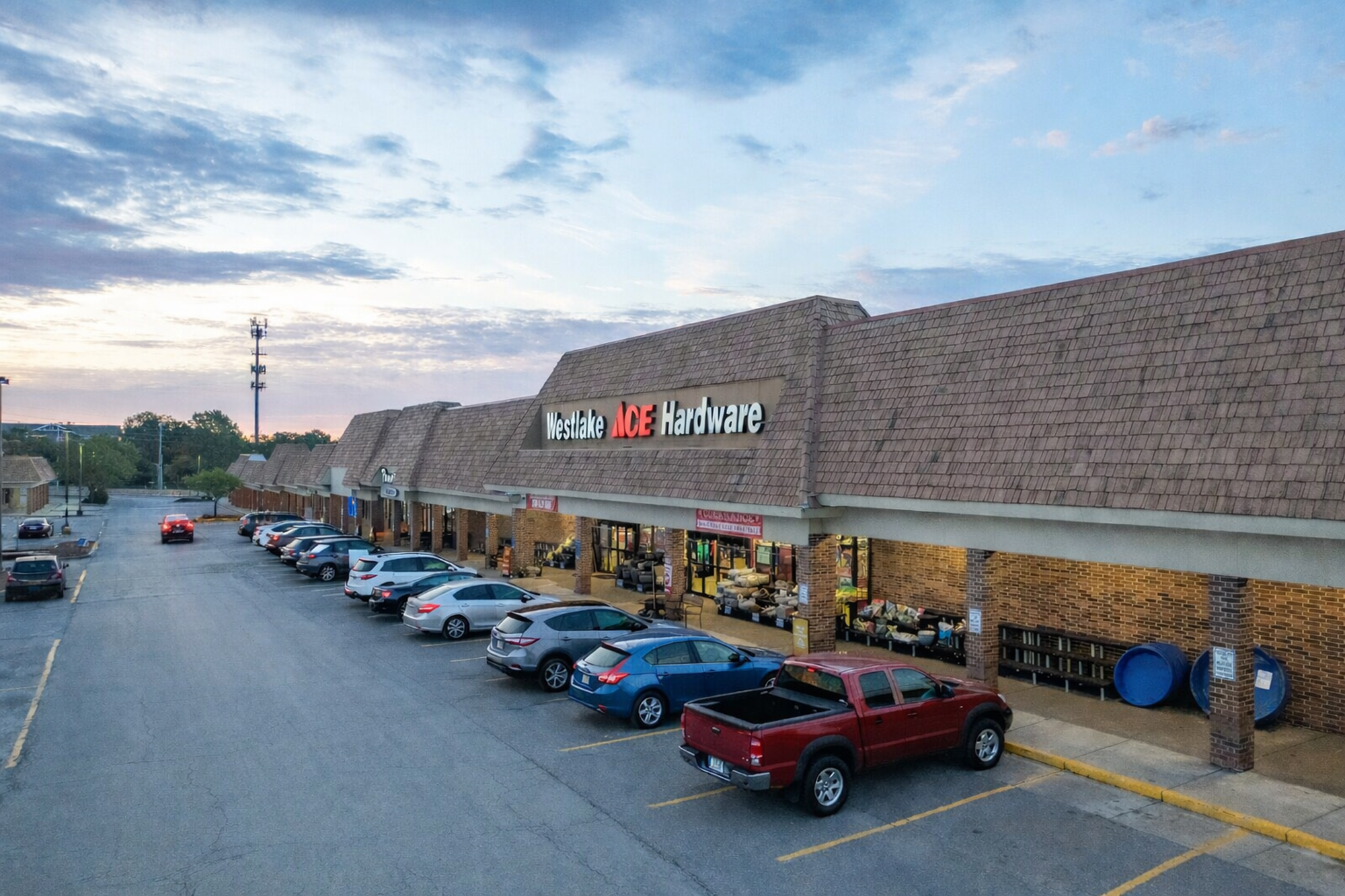 Country Hill Shopping Center